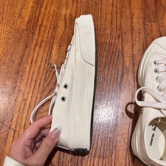 White sneaker size 6 - Picture 2 of 4